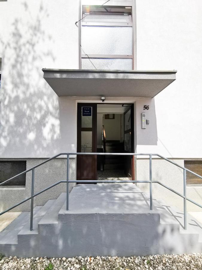 Sea Star Apartment プーラ エクステリア 写真
